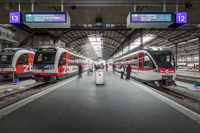Zb Zentralbahn Gleis 13 Bahnhof Luzern